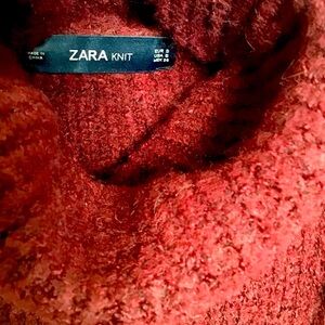 Zara knit burgundy high collar sweater. Size S. Woman’s